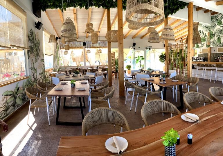 restaurant02